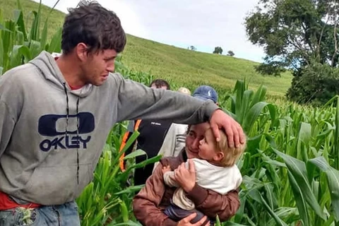 Criança passa noite perdida em milharal no Paraná; ela foi encontrada e esta bem