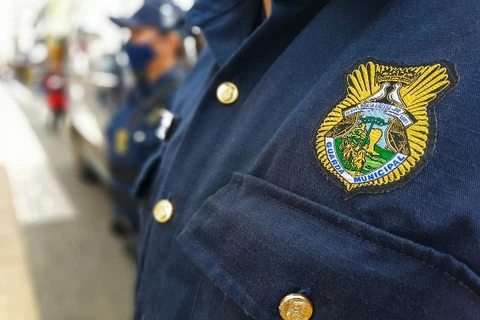 GCM prende suspeito de tráfico na Praça Barão de Guaraúna