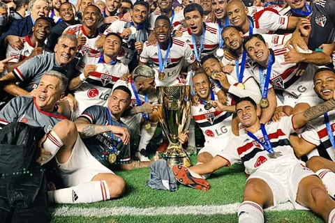São Paulo vence Palmeiras por 2 a 0 e conquista o Campeonato Paulista