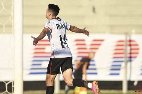 Athletico vence o Paraná e abre vantagem para o jogo de volta