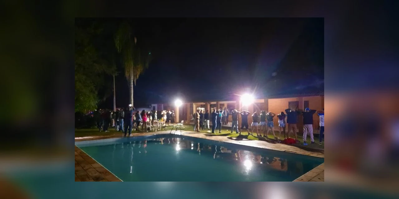 Prefeitura aplica R$ 90 mil em multas por aglomerações