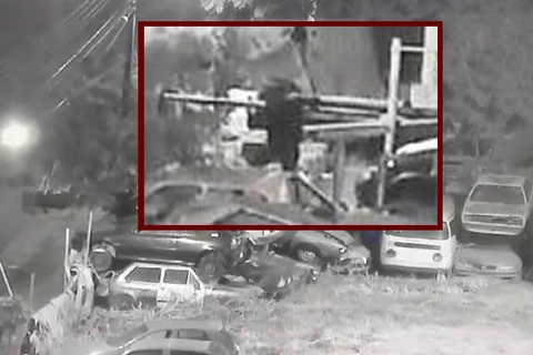 Homem é preso após ser flagrado por câmeras furtando objetos de sinalização da prefeitura