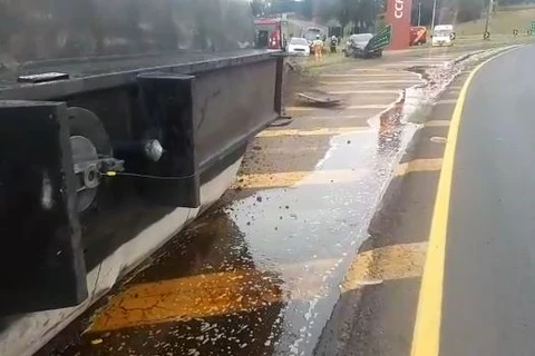 Mulher morre em acidente no trevo de acesso a Souza Naves em PG