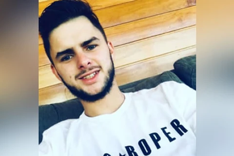 Jovem morre após colisão entre automóvel e carreta em Palmeira