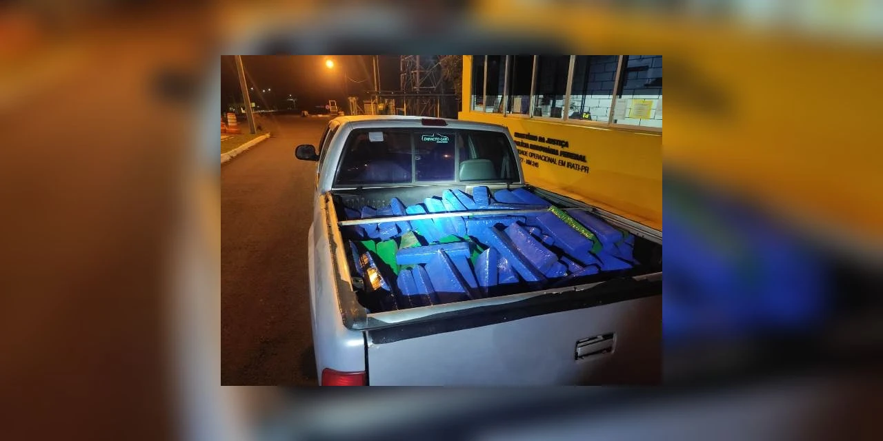 Traficante abandona camionete carregada com mais de 260 quilos de maconha em Palmeira