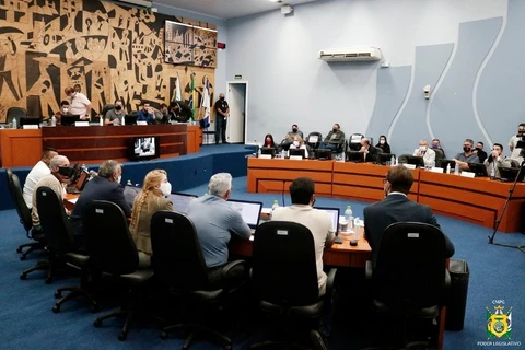 Câmara de Ponta Grossa rejeita pedido de cassação de mandato do vereador Felipe Passos (PSDB)