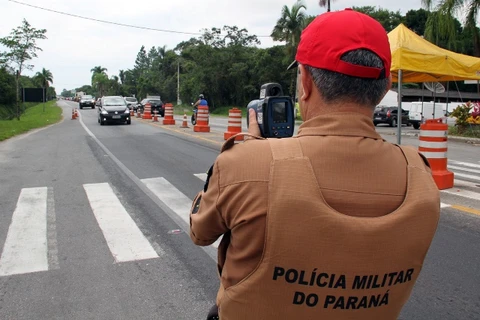 Polícia Rodoviária intensifica fiscalização nas estradas estaduais durante o feriado em todo o Paraná