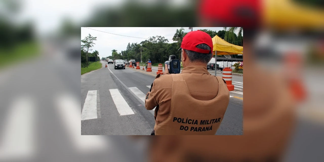 Polícia Rodoviária intensifica fiscalização nas estradas estaduais durante o feriado em todo o Paraná
