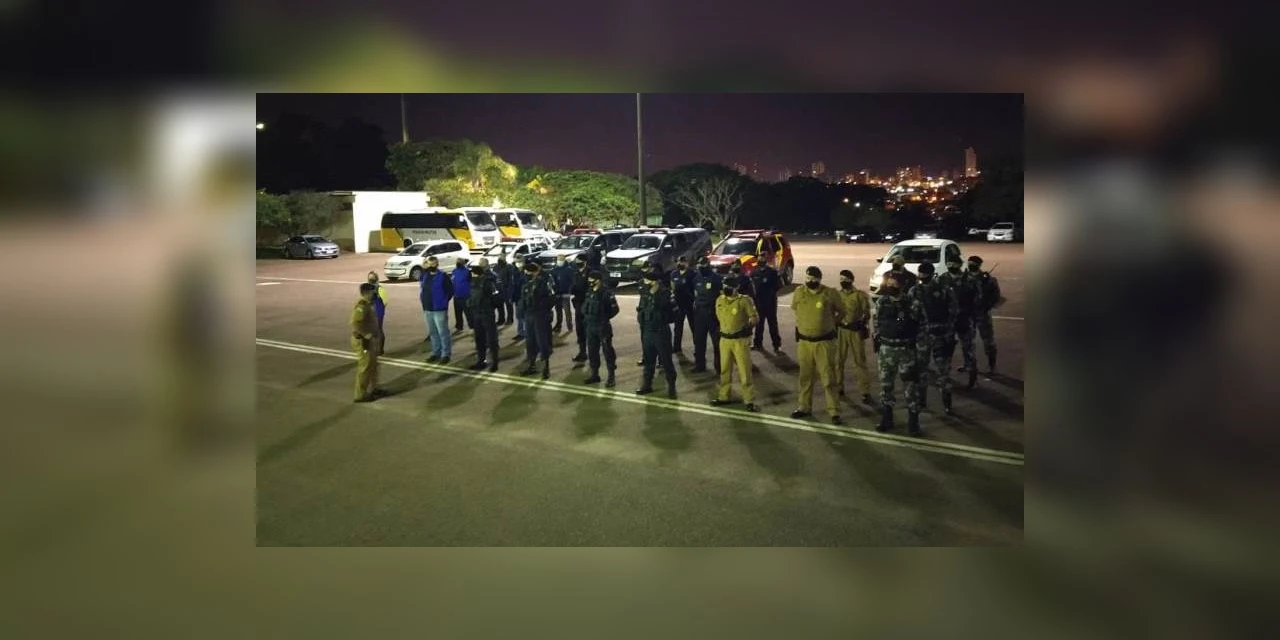 Nove estabelecimentos são fechados durante ação integrada de fiscalização urbana em PG