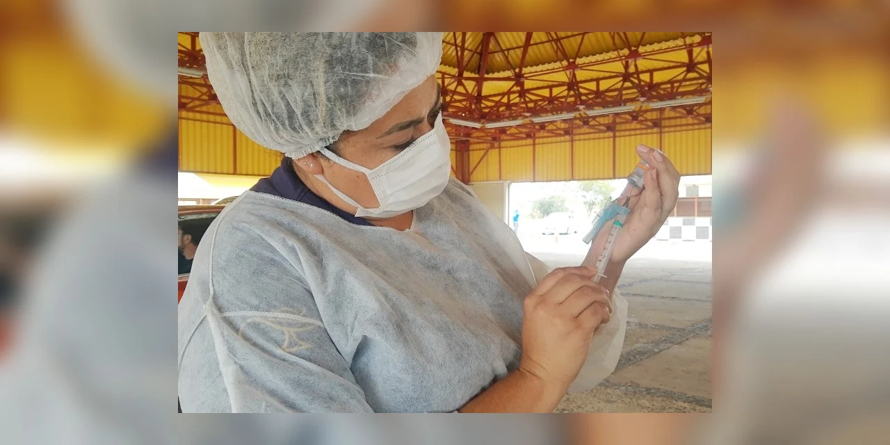 Prefeitura amplia faixa etária para pessoas sem comorbidades de 54 a 59 anos; saiba mais