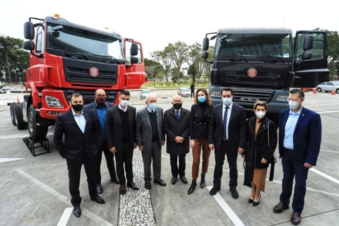 TatraBras apresenta modelos de caminhões que serão fabricados em Ponta Grossa