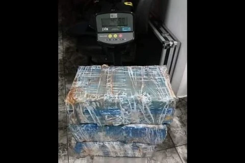 Dupla é presa com mais de 45 quilos de maconha na BR-277, em Irati