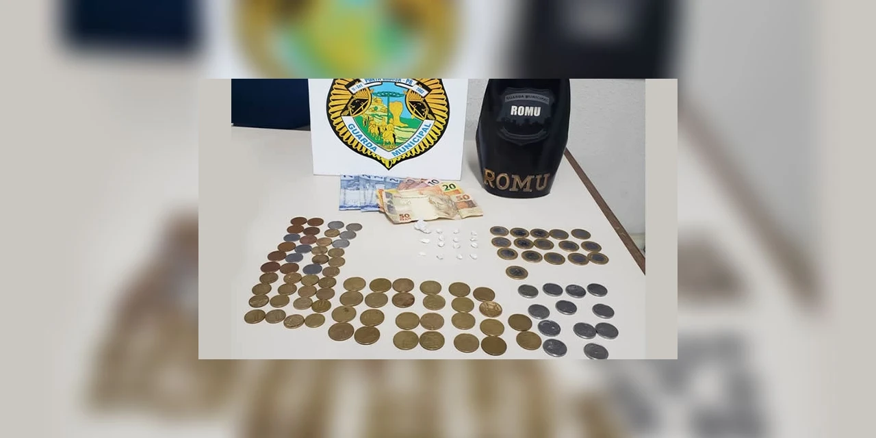 Mulheres são flagradas na madrugada comercializando drogas no centro de PG