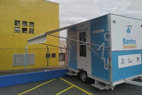 Projeto Banho Solidário volta a atender população em situação de rua