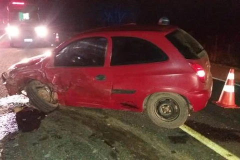 Motorista embriagado e sem habilitação provoca acidente na BR-376, em Ipiranga