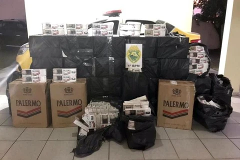PM de Jaguariaíva descobre barracão com cigarros contrabandeados do Paraguai