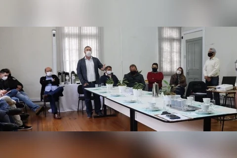 Deputado Emerson Bacil participa de reunião com prefeitos da Amsulpar