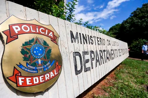 PF prende 15 pessoas e desarticula tráfico internacional de drogas