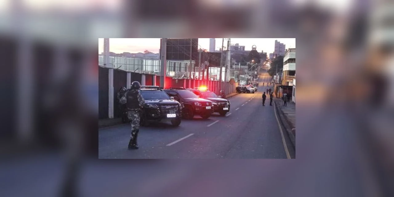 Torcedores do Operário protestam no Germano Krüger e entram em confronto com a PM