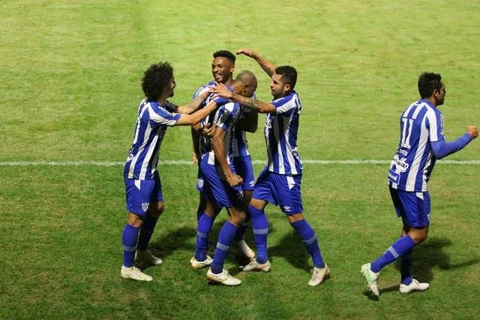 Avaí vence Operário e entra na briga pelo G4 da Série B