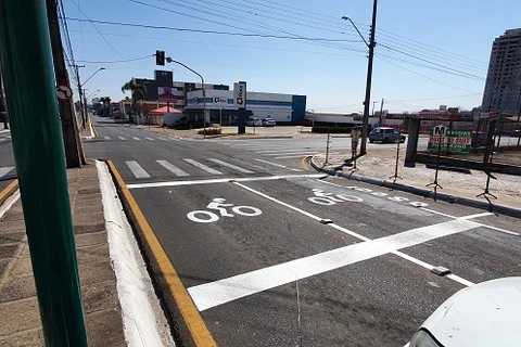 AMTT inicia implantação de faixas de recuo para ciclistas e motociclistas