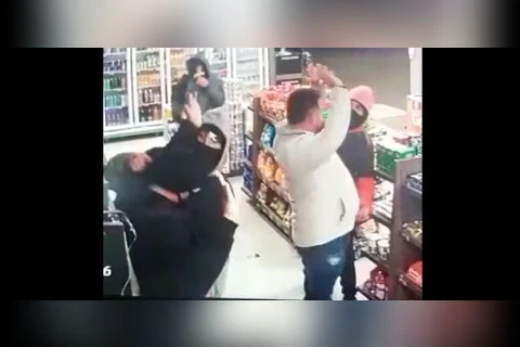 Vídeo flagra ação violenta de assaltantes em Carambeí