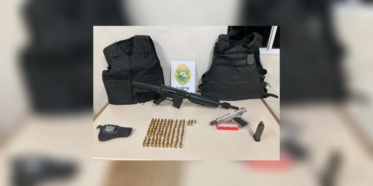 Adolescente é preso com pistola e réplica de fuzil em bairro de PG