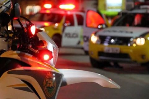 Homem pilotava motocicleta sem capacete e sem CNH em PG