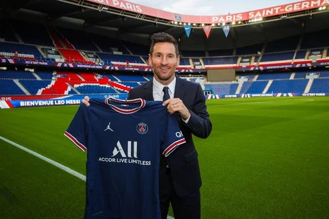 PSG anuncia oficialmente a contratação de Lionel Messi