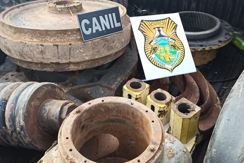 Dono reconhece peças que haviam sido furtadas de sua empresa