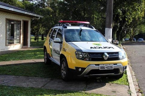 Homem é detido pela PM, após dar tiros de revolver para o alto em PG