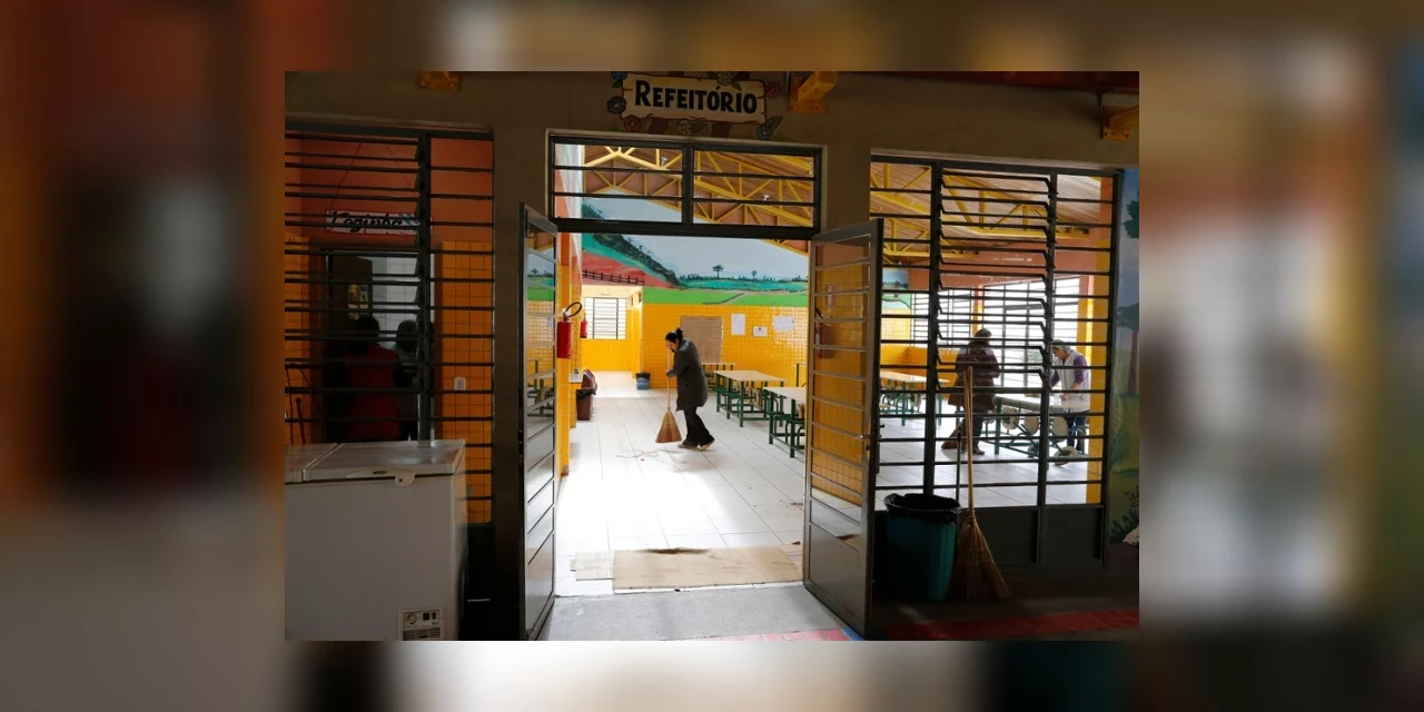 Educação publica editais de PSS para substituição de funcionários de escolas