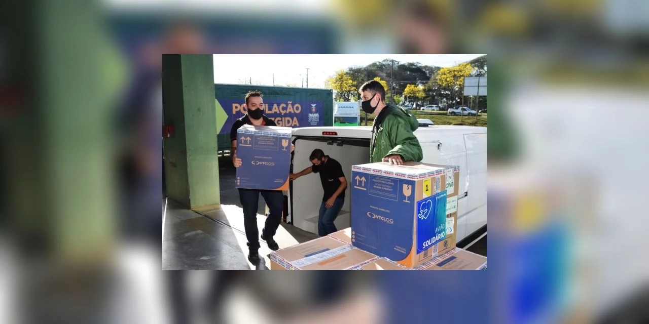 136,8 mil vacinas contra a Covid-19 chegam nesta sexta-feira ao Paraná