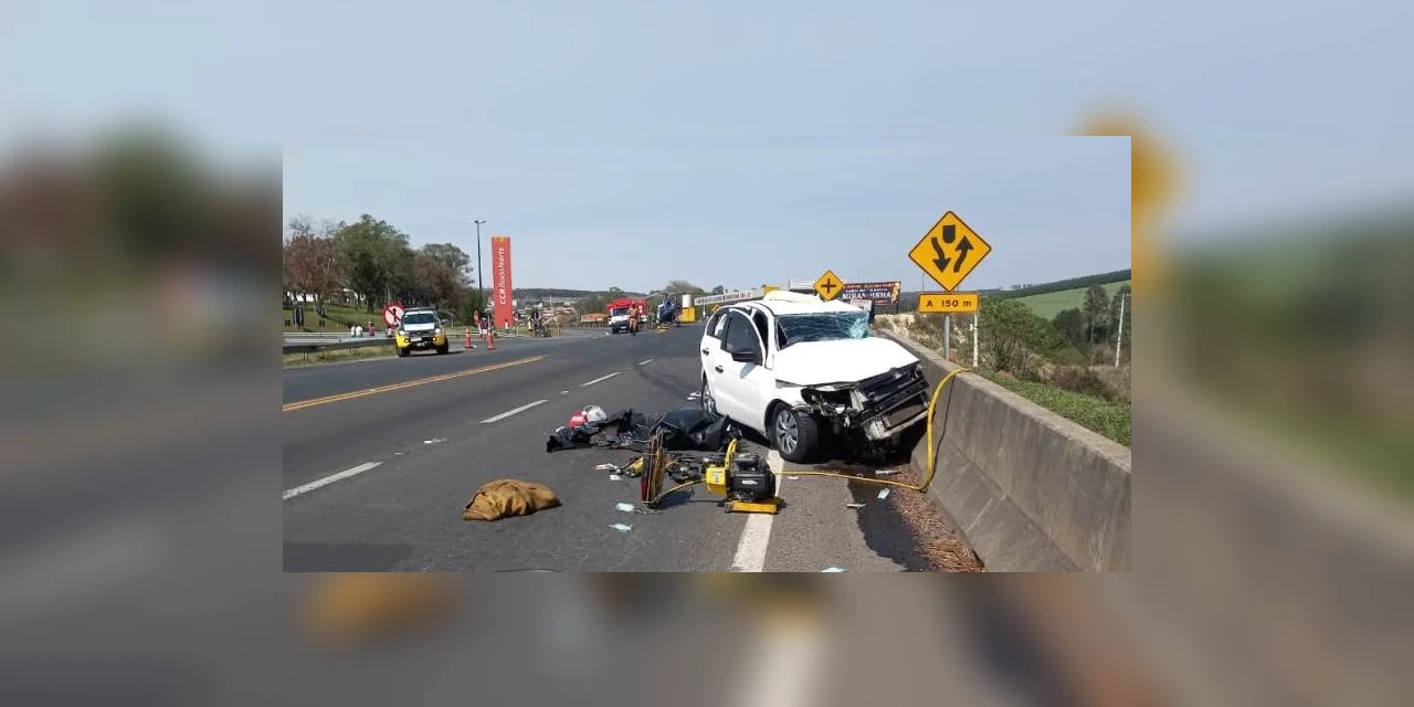 Motorista de carro morre e outras três pessoas ficam feridas após acidente com caminhão em Jaguariaíva