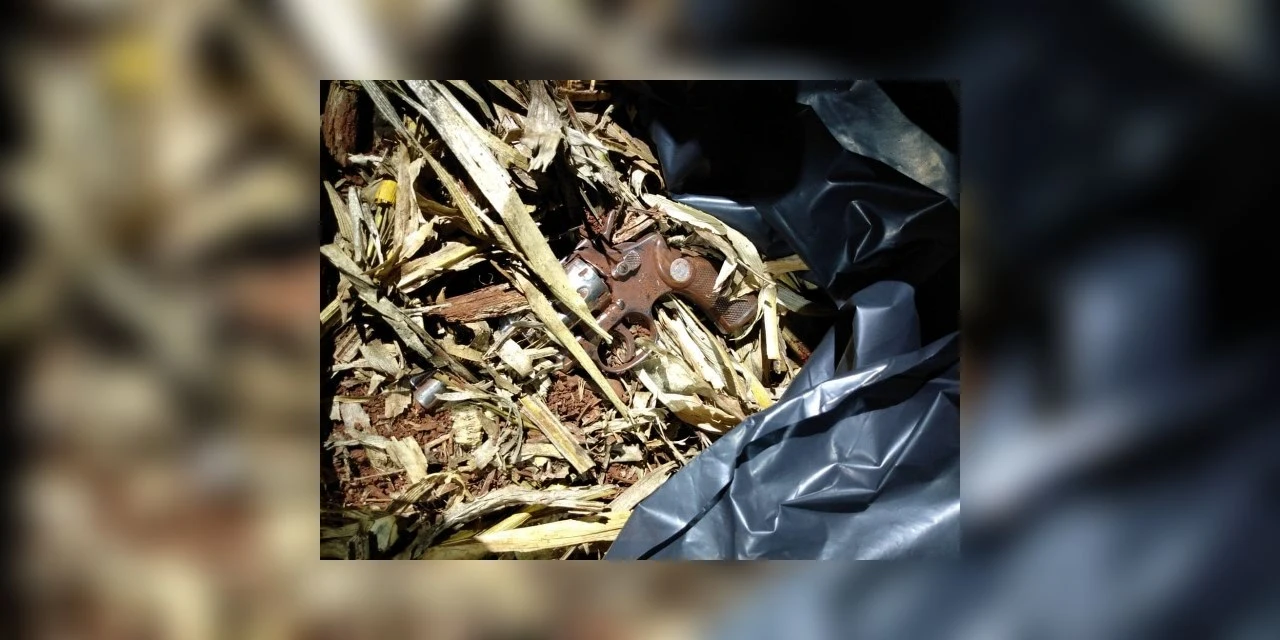 Dois suspeitos de furto de caminhão morrem em confronto com a PM na PR 090