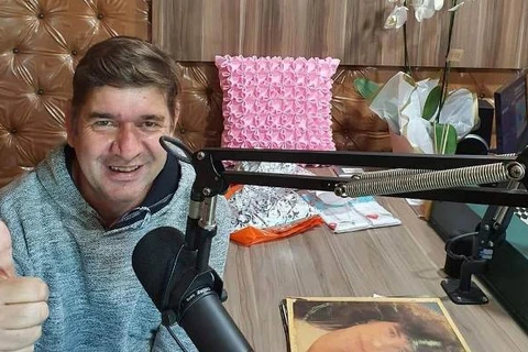 Radialista é morto a tiros em Ubiratã; esposa e filho também foram baleados