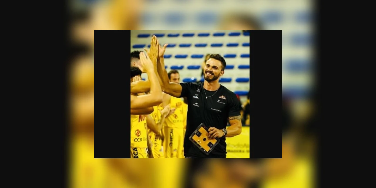 Técnico de basquete de PG deixa a prisão com tornozeleira eletrônica