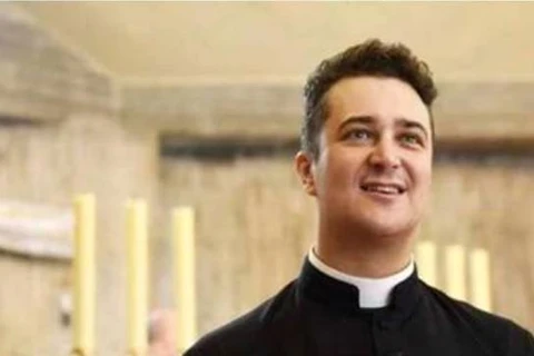 Padre Italiano é preso suspeito de desviar mais de meio milhão para festas com orgias e drogas