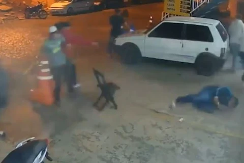 Vídeo mostra momento em que atiradores abrem fogo e matam adolescente em PG
