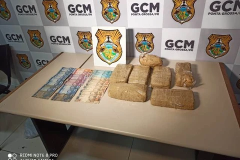Guarda Municipal apreende mais de 8 Kg de crack dentro de tanque de combustível de veiculo em Itaiacoca
