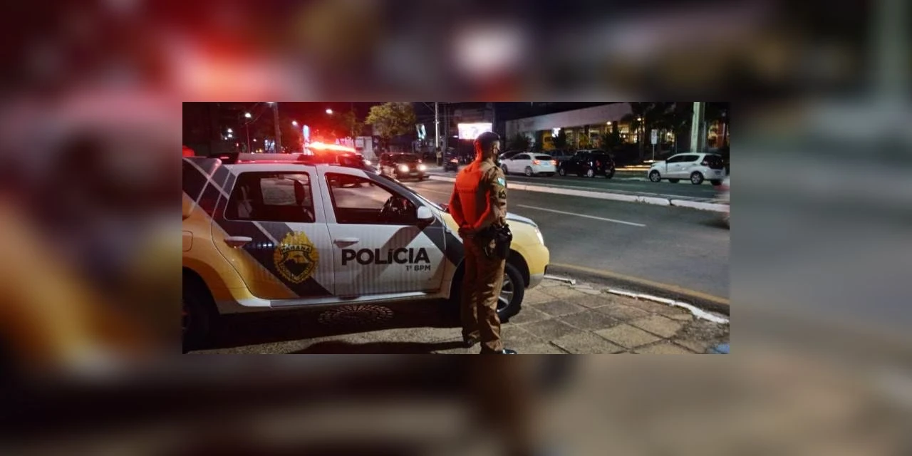PM flagra aglomeração com 50 pessoas sem máscara em Ponta Grossa