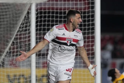 Com gol de Calleri, Tricolor vence o Corinthians pelo Brasileirão