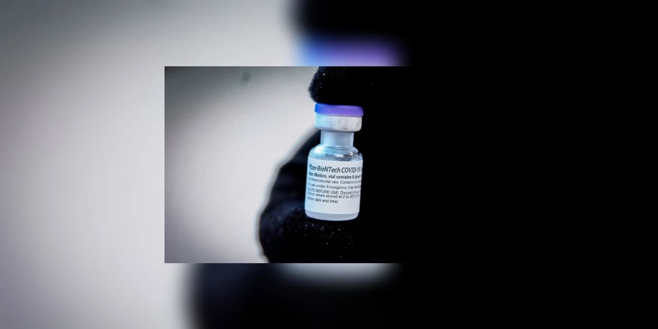 Vacina de reforço tem eficácia de 95,6%, diz Pfizer-BioNTech