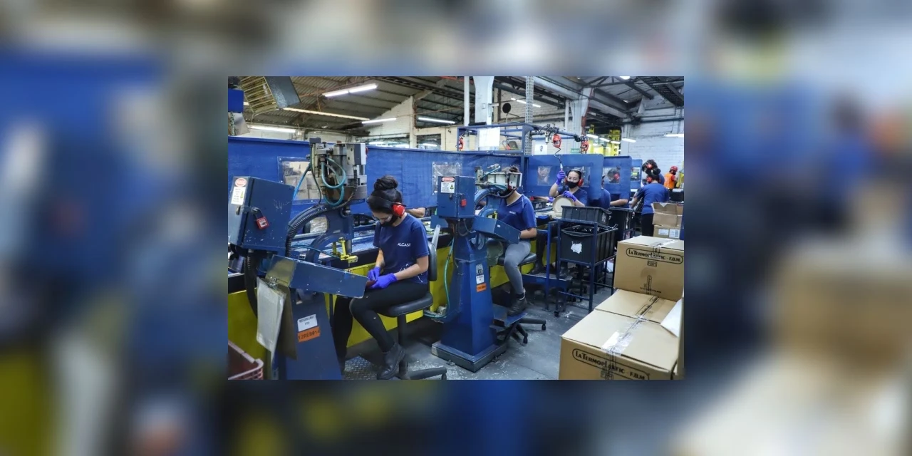 Saldo de empregos de janeiro a setembro é o maior do Paraná desde 2004