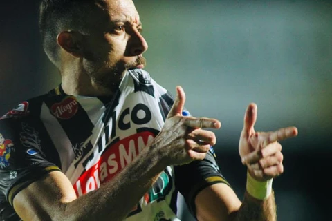 De virada, Operário-PR vence o Avaí por 2 a 1 no Germano Krüger