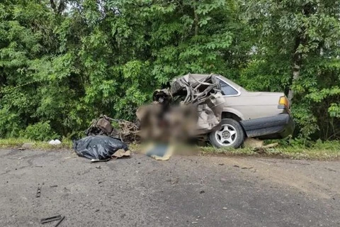 Colisão frontal entre caminhão e automóvel faz uma vitima fatal na BR-373, em Prudentópolis