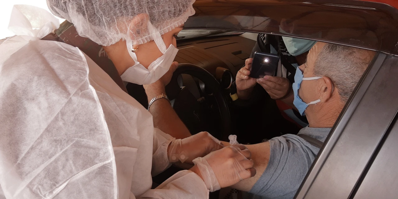 Prefeitura realiza nova etapa de dose reforço para idosos acima de 65 anos nesta sexta (05)