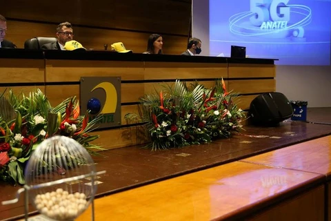 Claro, Vivo e TIM arrematam faixa de 3,5 GHz do leilão do 5G