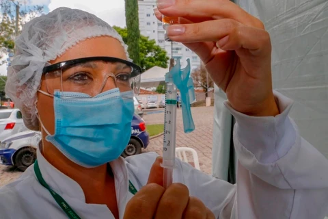 Prefeitura realiza nova etapa de 2º dose de Astrazeneca nesta terça (09)