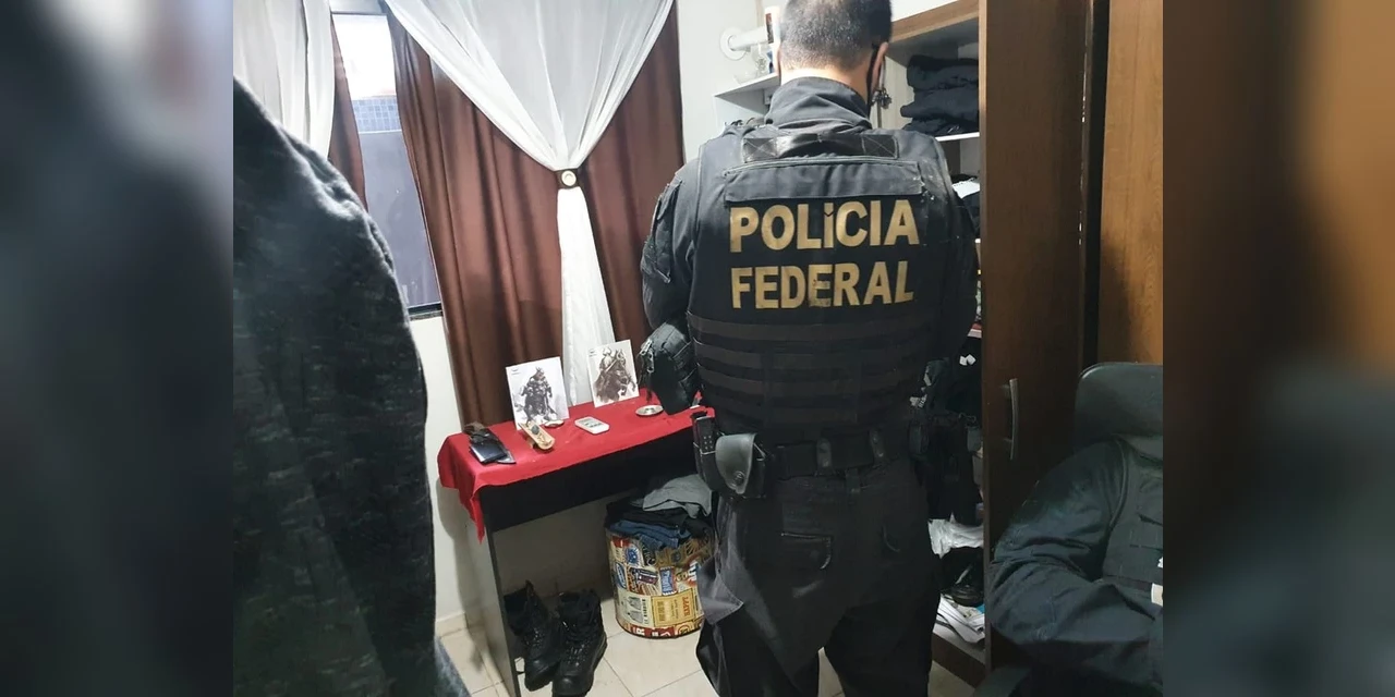 Jovem que dizia ser "nazista alemão reencarnado"; é preso no Paraná